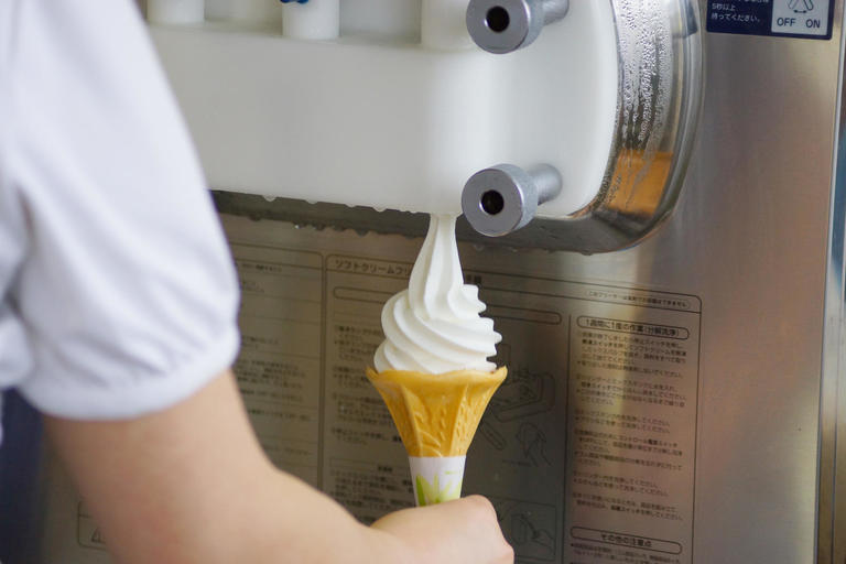 ＜肌寒い季節だって、ソフトクリームが食べたい！＞とろ〜りの秘密から、試してみたい最新＆進化形のNewフレーバーまで。めくるめくソフトクリームの世界