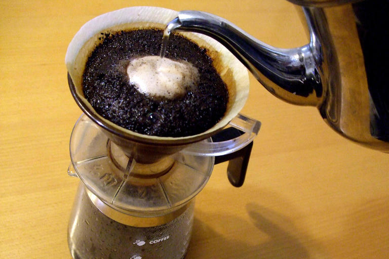For yourself and for someone. <How to make delicious coffee>
